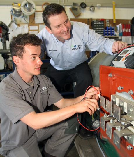 Mark McDonough advises Innogy Renewables UK apprentice Iwan Evans.